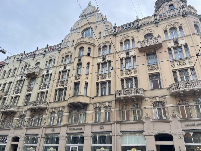 Продаётся солнечная и элегантная квартира в полностью отреставрированном Рига - изображение 9