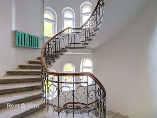 Продаётся солнечная и элегантная квартира в полностью отреставрированном Рига - изображение 17