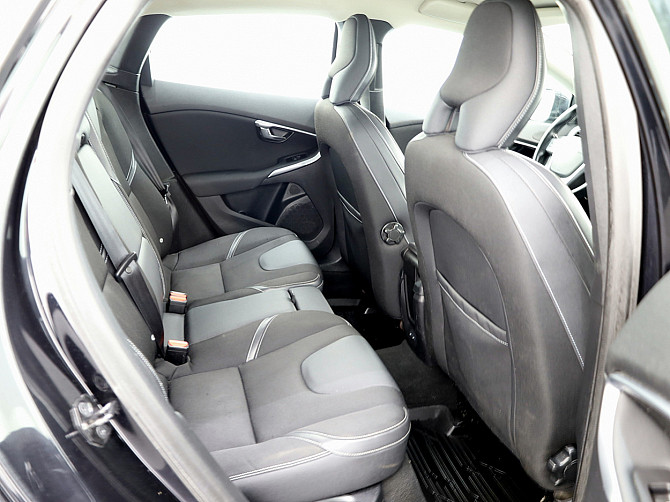 Volvo V40 Summum ATM 2.0 D3 110kW Таллин - изображение 7