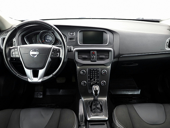 Volvo V40 Summum ATM 2.0 D3 110kW Таллин - изображение 5