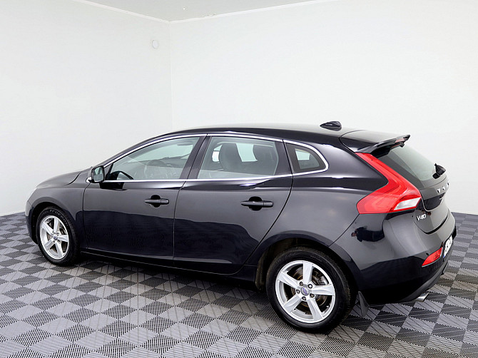 Volvo V40 Summum ATM 2.0 D3 110kW Таллин - изображение 4