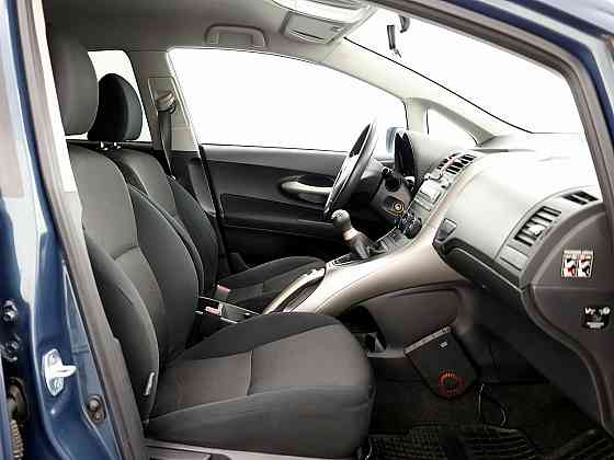 Toyota Auris Linea Sol A-C 1.4 71kW Tallina