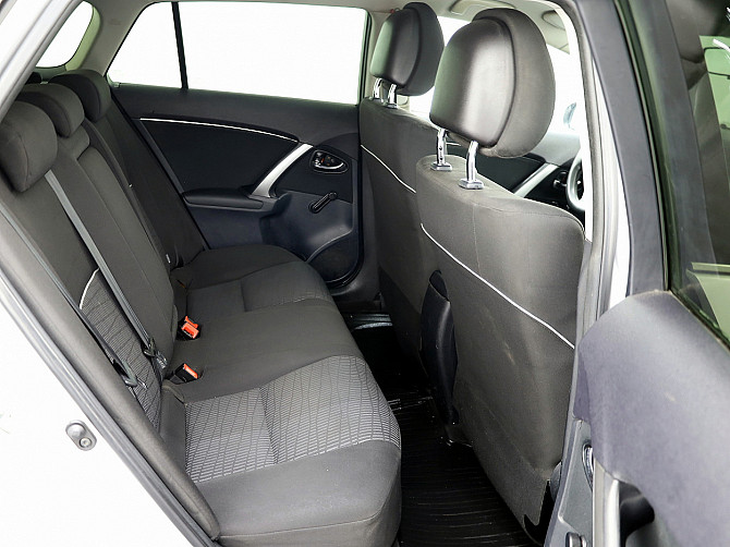 Toyota Avensis Linea Sol Facelift 1.8 108kW Tallina - foto 7