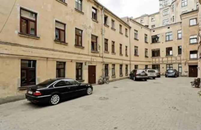 Zaļās ielas rezidence atrodas Rīgas klusajā centrā (bezmaksas autostāvvieta pagalmā), tikai Rīga - foto 7