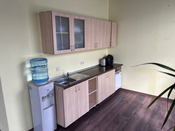 Daudzfukcionālas biroja telpas Iļģuciemā.  Plašas un gaišas open-space telpas ar augstiem Rīga - foto 9