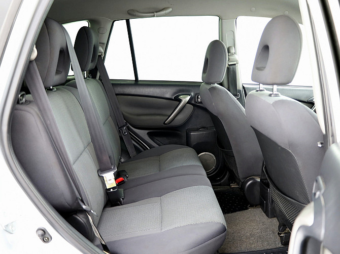 Toyota RAV4 Facelift 4x4 2.0 110kW Tallina - foto 7