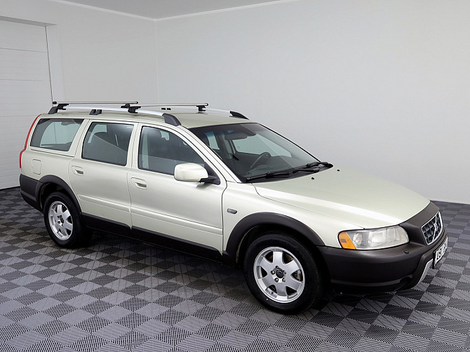 Volvo XC70 Summum Facelift ATM 2.4 D5 136kW Tallina - foto 1