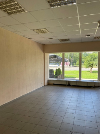 Nomai tiek piedāvātas tirdzniecības telpas Juglā ar kopējo platību 100 m2. Atvērta tipa plānojums. T Рига - изображение 4