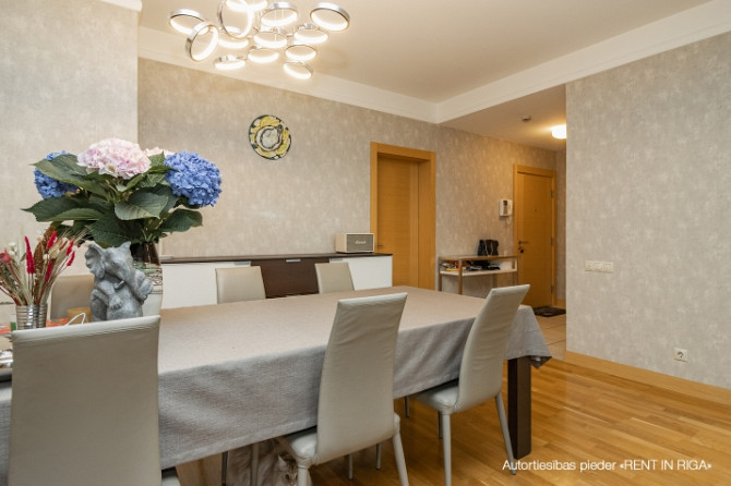 Gaišs un plašs dzīvoklis Panorama Plaza projektā  Pārdošanā moderns un mājīgs četristabu Rīga - foto 7