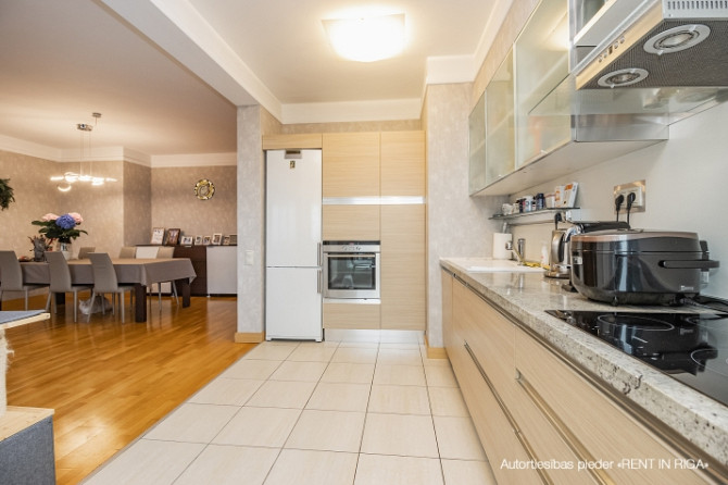 Gaišs un plašs dzīvoklis Panorama Plaza projektā  Pārdošanā moderns un mājīgs četristabu Rīga - foto 6