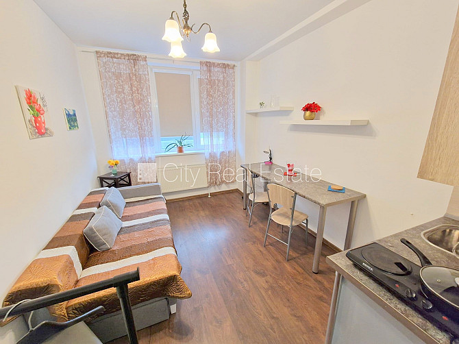 Fasādes māja, renovēta māja, slēgts pagalms, vieta automašīnai, kāpņu telpa pēc Rīga - foto 6