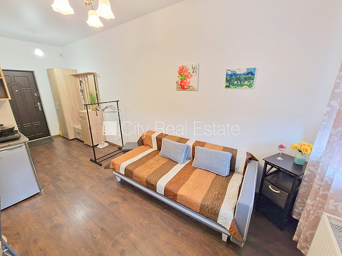Fasādes māja, renovēta māja, slēgts pagalms, vieta automašīnai, kāpņu telpa pēc Rīga - foto 8