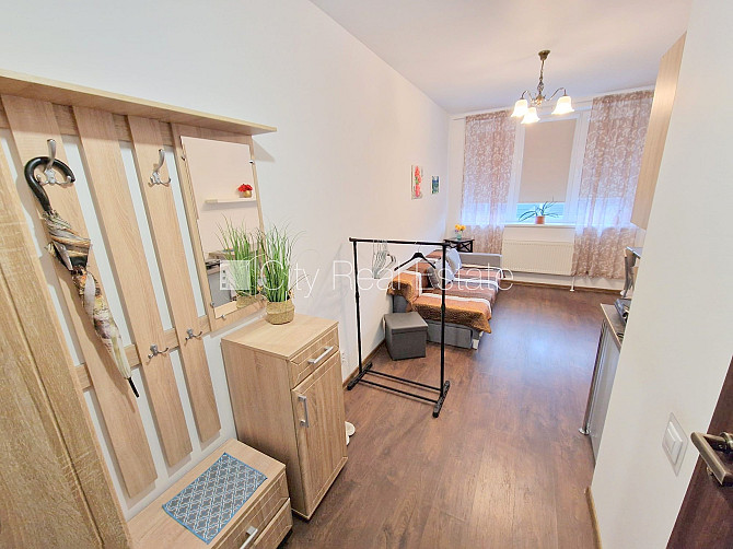 Fasādes māja, renovēta māja, slēgts pagalms, vieta automašīnai, kāpņu telpa pēc Rīga - foto 9