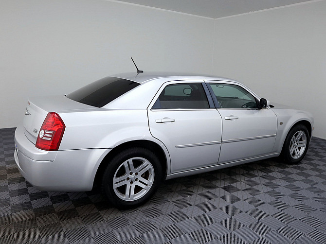 Chrysler 300 C Luxury ATM 3.5 183kW Таллин - изображение 3