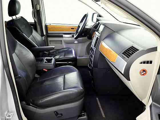 Chrysler Grand Voyager Limited ATM 2.8 CRD 120kW Tallina