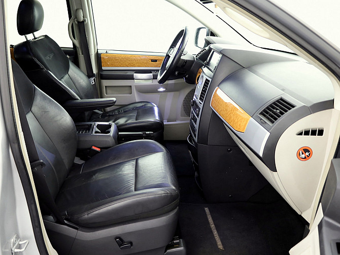 Chrysler Grand Voyager Limited ATM 2.8 CRD 120kW Таллин - изображение 6