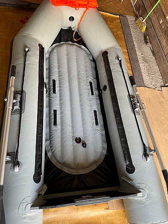 Продаю лодку Grot Karat K285KS в хорошем состоянии. В комплекте вёсла, жилет, насос, сумка. Рига - изображение 3