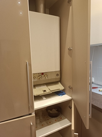Piedāvājums klasisku vērtību cienītājiem  plašs dzīvoklis renovētā vēsturiskā namā Rīga - foto 8