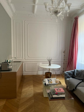 Tiek pārdots dzīvoklis skaistākajā, aritokrātiskākajā klusā centra mājā Elizabetes ielā Rīga - foto 6