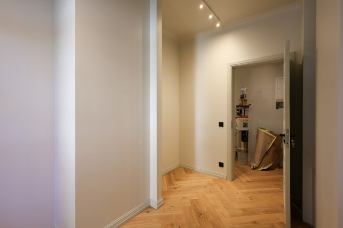 3-комнатная квартира во дворе  Квартира расположена в отремонтированном доме в Рига - изображение 8