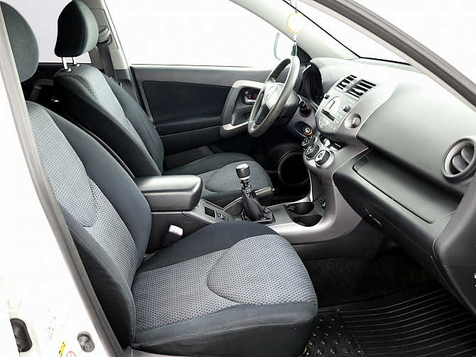 Toyota RAV4 Linea Sol 4x4 2.2 D-4D 100kW Таллин - изображение 6
