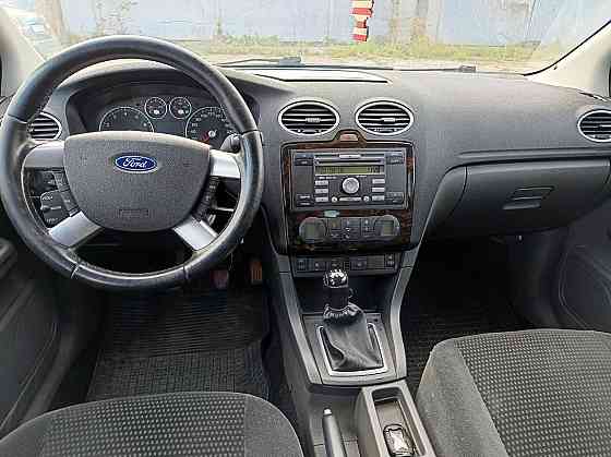 Ford Focus Ghia 1.6 85kW Tallina