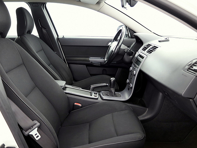 Volvo V50 Estate Facelift 1.6 D4 80kW Tallina - foto 6