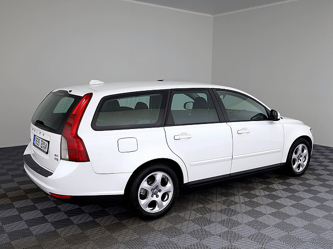 Volvo V50 Estate Facelift 1.6 D4 80kW Tallina - foto 3