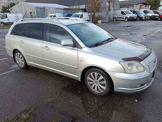 Toyota Avensis Luxury ATM 2.4 120kW Tallina