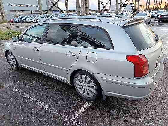 Toyota Avensis Luxury ATM 2.4 120kW Tallina