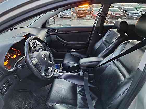 Toyota Avensis Luxury ATM 2.4 120kW Tallina
