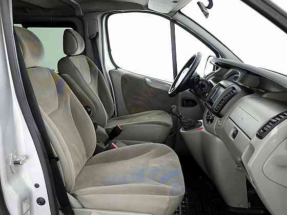 Renault Trafic Passenger 2.5 dCi 99kW Tallina