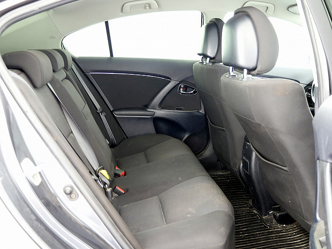 Toyota Avensis Linea Sol ATM 1.8 108kW Таллин - изображение 7