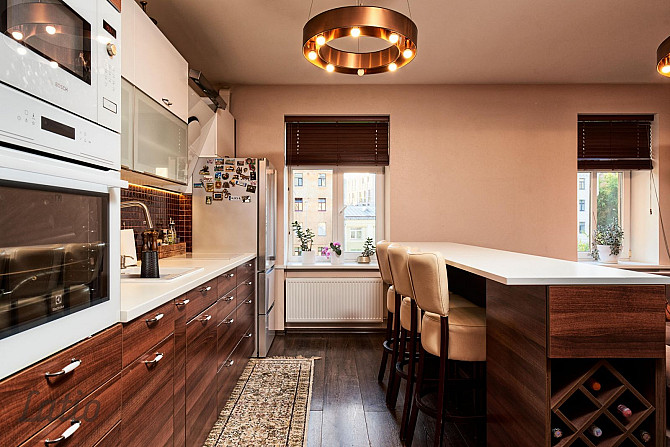 Piedāvājumā izsmalcināts un funkcionāls 4-istabu dzīvoklis vēsturiskā, daļēji renovētā pirmskara ēkā Рига - изображение 7