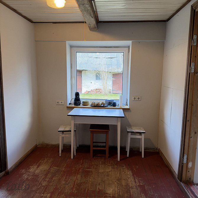 Šis īpašums gaida īsto saimnieku, lai pārvērstu to par vietu, kur atgriežas ar prieku. Tā ir māja ar Кулдига и район - изображение 8