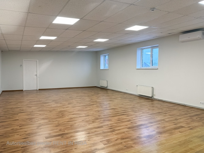 Офис в центре, в районе улицы Упиша.  + 4 этаж; + Возможность установки кухню; + WC; + Рига - изображение 6