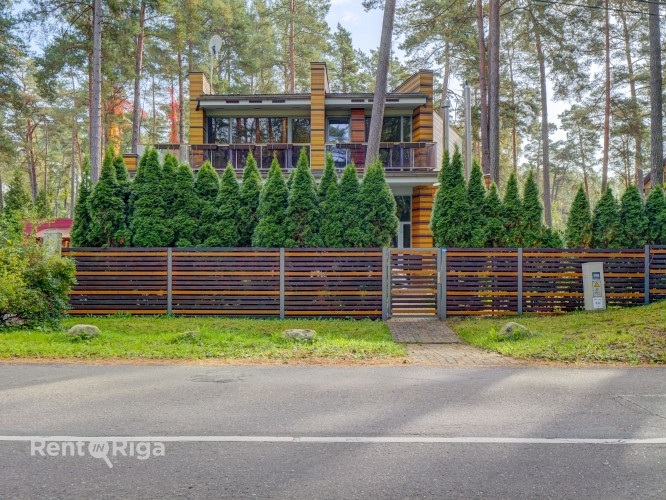 Tiek pārdota skaista divstāvu privātmāja pie jūras.  Ekskluzīva iespēja iegādāties māju Rīga - foto 10