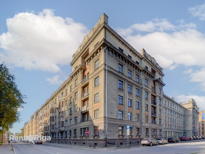 Pārdod 4 istabu dzīvokli Rīgas centrā!  Telpas ir apvītas ar gaismu un vērību, ar augstiem griestiem Рига - изображение 10