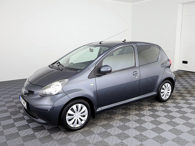 Toyota Aygo Linea Sol A-C 1.0 50kW Таллин - изображение 2