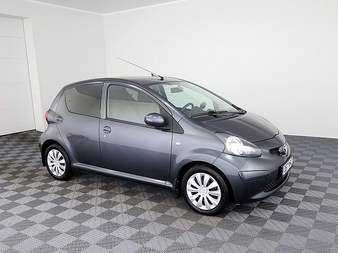 Toyota Aygo Linea Sol A-C 1.0 50kW Таллин - изображение 1