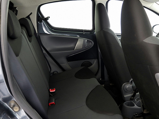 Toyota Aygo Linea Sol A-C 1.0 50kW Таллин - изображение 7