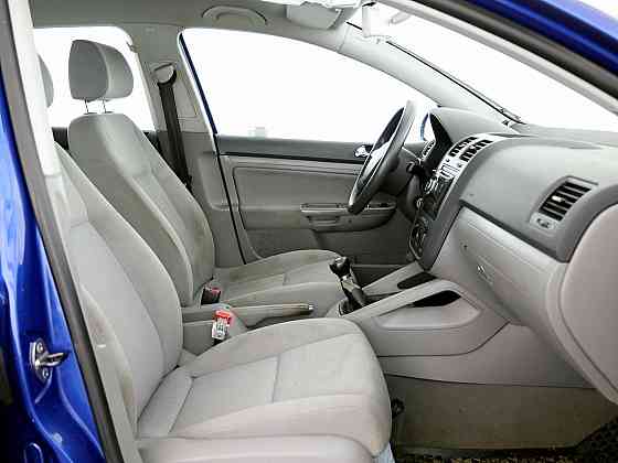Volkswagen Golf Comfortline 1.6 75kW Tallina