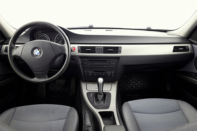 BMW 318 Executive ATM 2.0 95kW Таллин - изображение 5