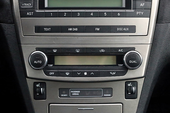 Toyota Avensis Linea Sol LPG ATM 1.8 108kW Таллин - изображение 8