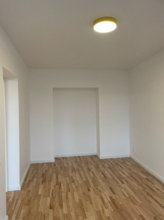 Продается cветлая солнечная 2-комнатная квартира с отдельной кухней.  Планировка Рига - изображение 16