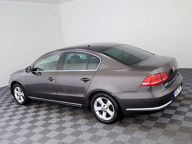 Volkswagen Passat Highline Facelift ATM 1.4 110kW Tallina - foto 4