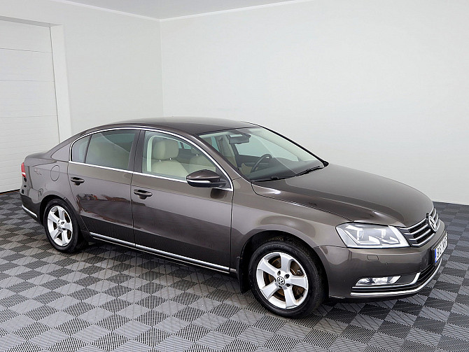 Volkswagen Passat Highline Facelift ATM 1.4 110kW Tallina - foto 1
