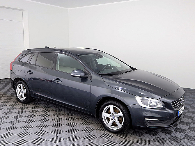 Volvo V60 Summum Facelift ATM 2.0 D4 140kW Tallina - foto 1