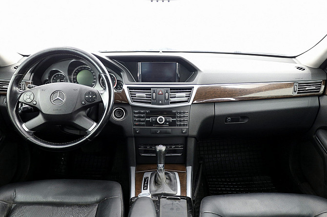 Mercedes-Benz E 220 Avantgarde ATM 2.1 CDI 125kW Таллин - изображение 5