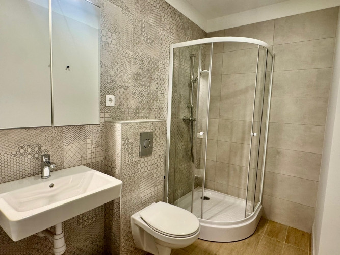 2-istabu dzīvoklis Aktīvajā centrā  Elizabetes ielā.  Izīrē elegantu un mājīgu divistabu Rīga - foto 8